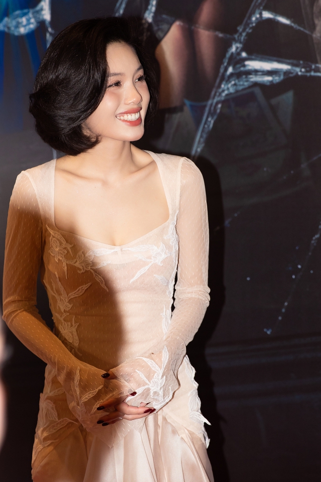 Cả Vbiz phải chịu thua khi 2 mỹ nhân này chung khung hình, đại tiệc visual đẳng cấp cuốn trôi mọi ánh nhìn- Ảnh 3. Cả Vbiz phải chịu thua khi 2 mỹ nhân này chung khung hình, đại tiệc visual đẳng cấp cuốn trôi mọi ánh nhìn- Ảnh 3.