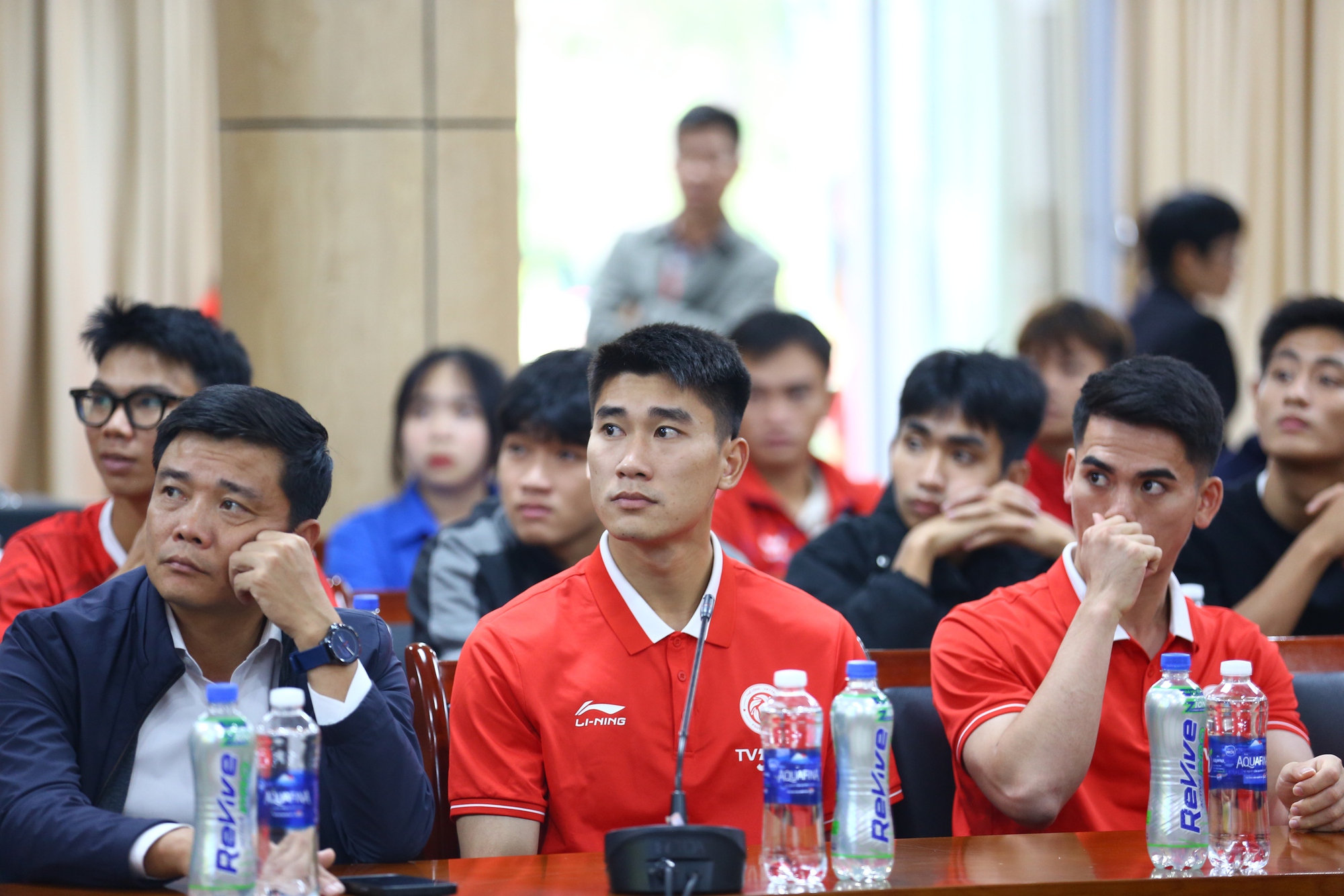 Nhâm Mạnh Dũng truyền lửa cho sinh viên tham dự Giải Thể thao Sinh viên Toàn quốc năm 2025- Ảnh 1.