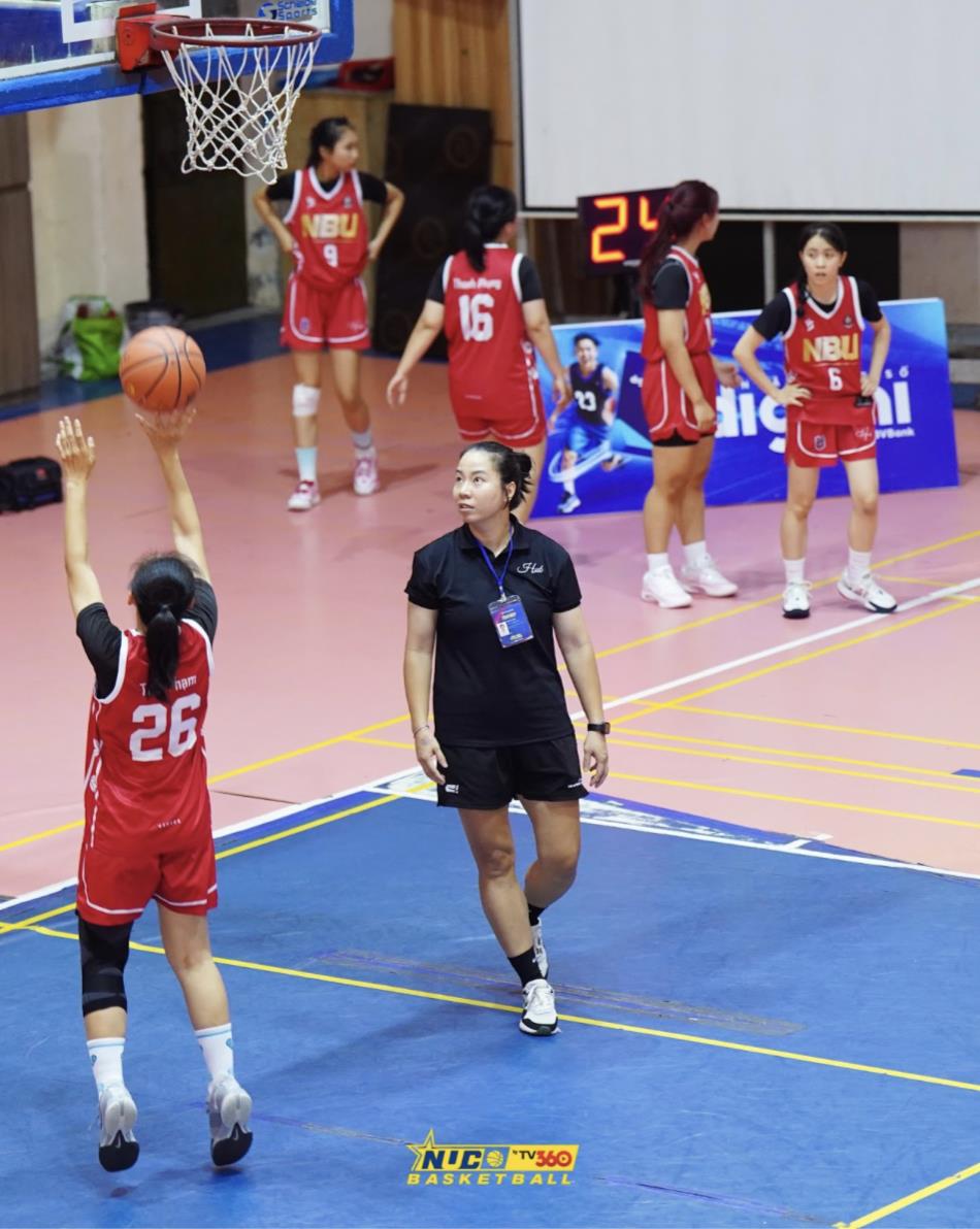 Tuyển thủ bóng rổ quốc gia Lê Vân truyền lửa cho các bóng hồng Gen Z- Ảnh 1.