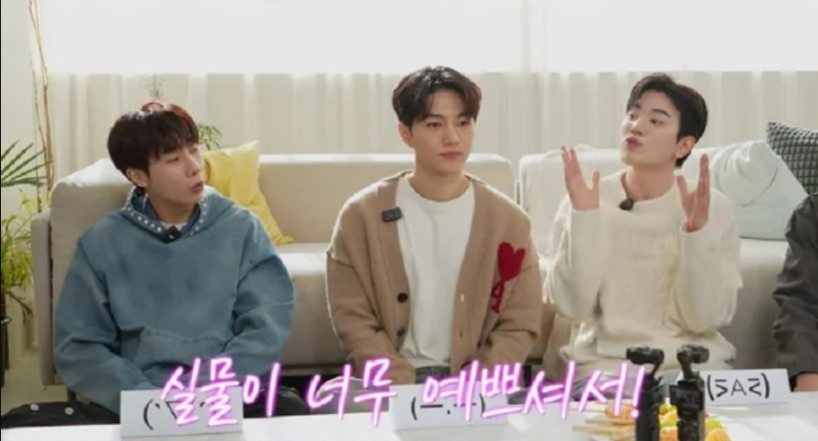 “Ngọc nữ” duy nhất của Running Man thản nhiên thay đồ trước mặt nam đồng nghiệp- Ảnh 3.