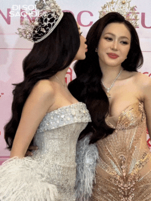 Lê Hoàng Phương lộ diện hậu "ồn ào" tình cảm với tình cũ Thiều Bảo Trâm, 1 nàng hậu khóc khi nhắc đến bà Phạm Kim Dung- Ảnh 1. Lê Hoàng Phương lộ diện hậu "ồn ào" tình cảm với tình cũ Thiều Bảo Trâm, 1 nàng hậu khóc khi nhắc đến bà Phạm Kim Dung- Ảnh 1.