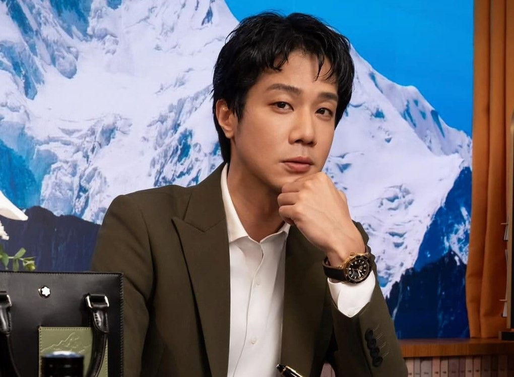 Nam diễn viên ra đầu thú- Ảnh 1.