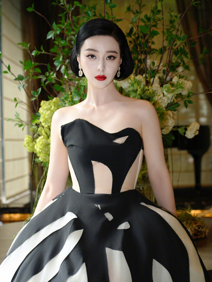 Drama căng đét: 1 sao nam khiến Phạm Băng Băng và Ảnh hậu Cbiz bỏ ngang giải về nước, đăng đàn mỉa mai- Ảnh 4.