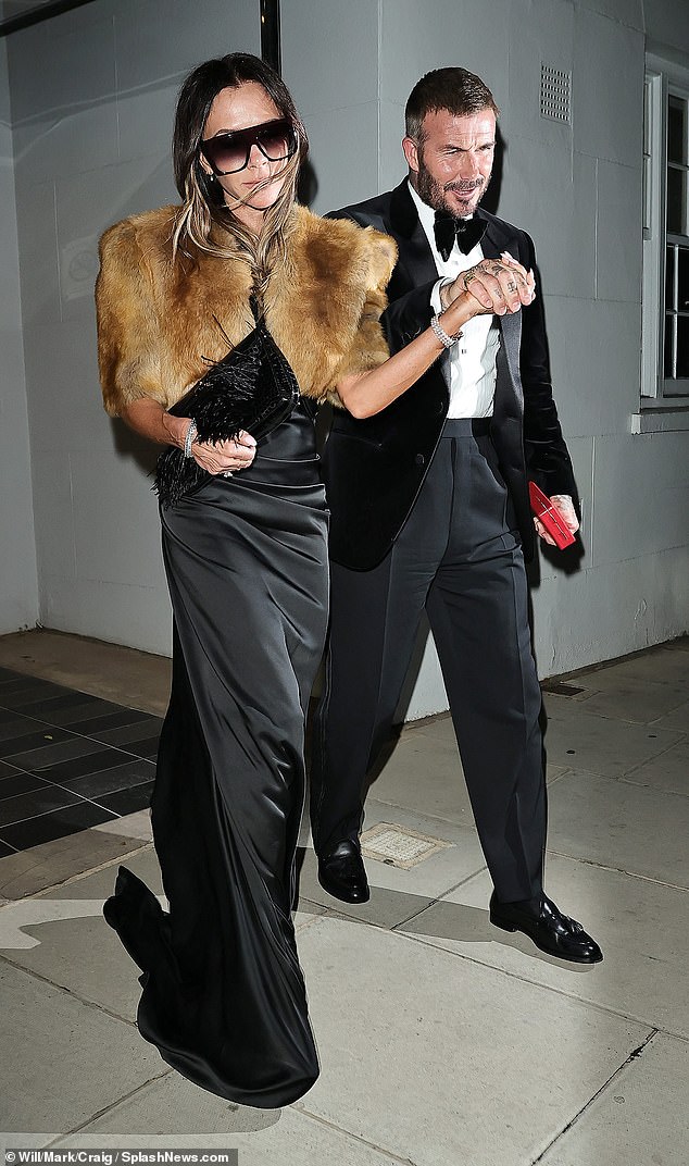 Nhà Beckham tưng bừng 