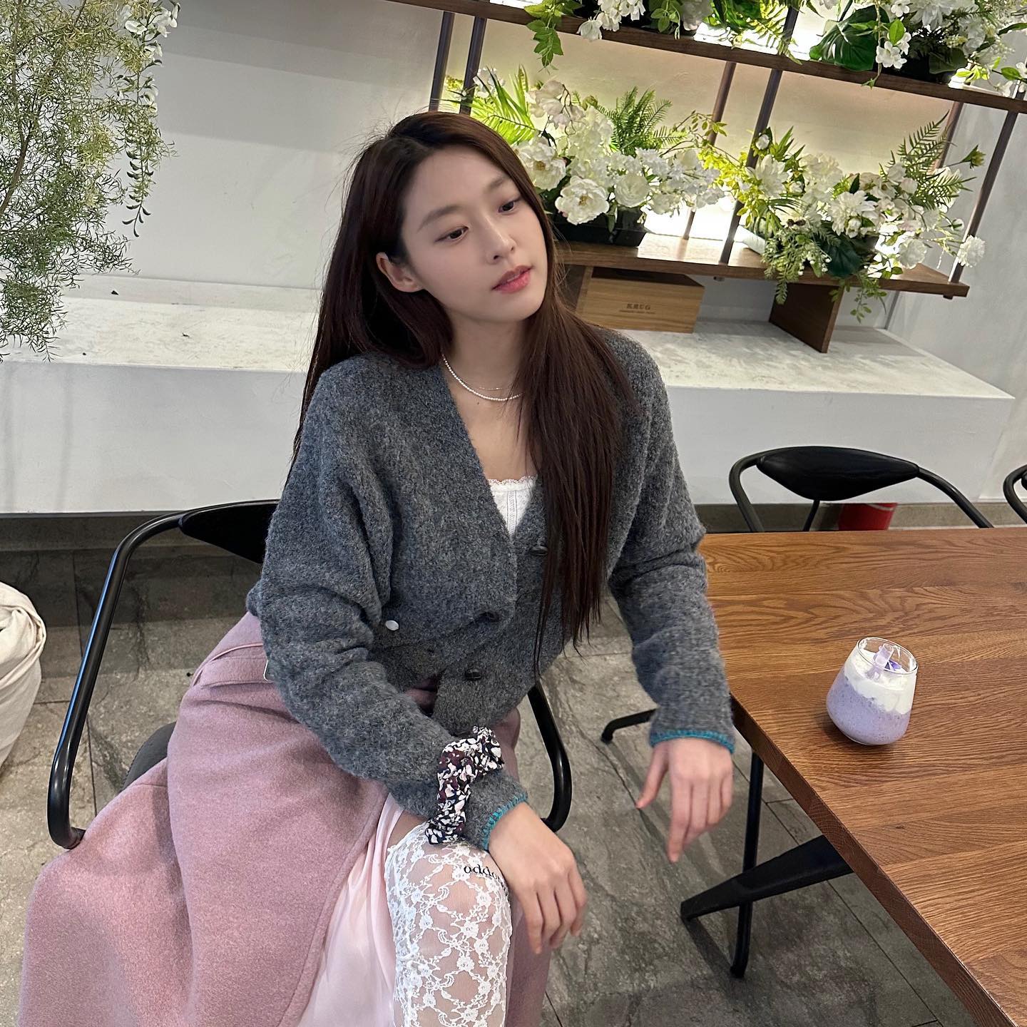 Sao Hàn luôn mặc đồ đơn giản nhưng rất sang, tất cả là nhờ 5 item- Ảnh 9.