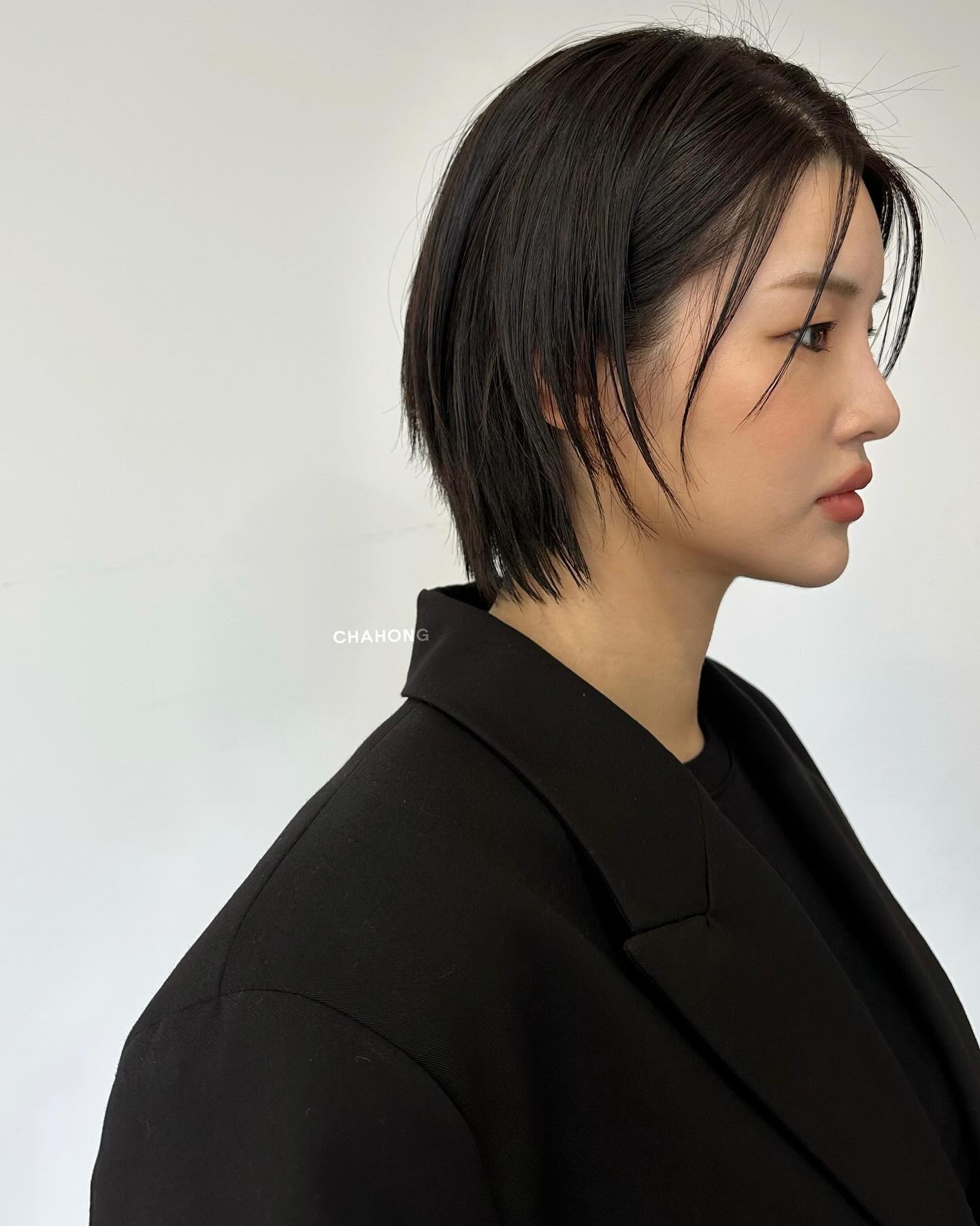 5 kiểu tóc ngắn không chỉ hack tuổi mà còn giúp cả khuôn mặt trông sang hơn- Ảnh 12. 5 kiểu tóc ngắn không chỉ hack tuổi mà còn giúp cả khuôn mặt trông sang hơn- Ảnh 12.