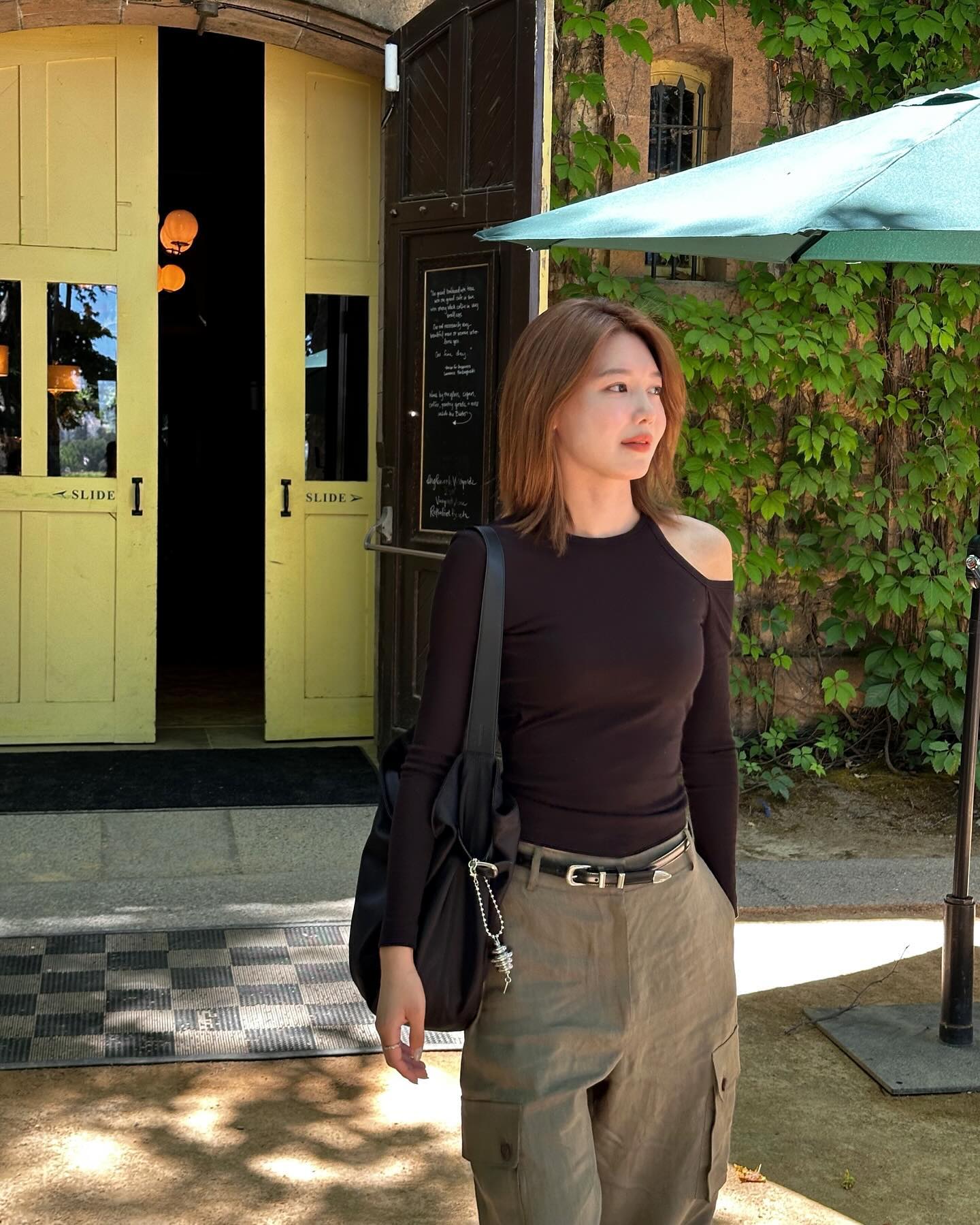 Sao Hàn luôn mặc đồ đơn giản nhưng rất sang, tất cả là nhờ 5 item- Ảnh 5.