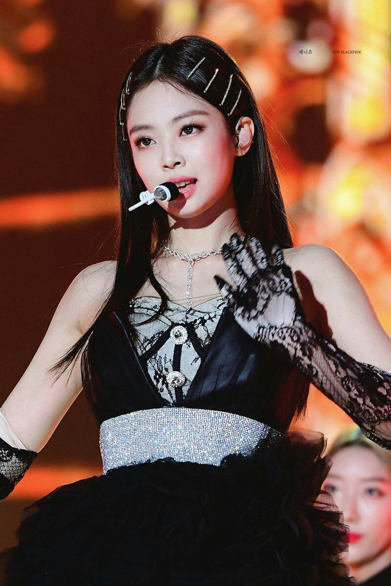 Jennie 10 năm chưa bao giờ biết flop là gì- Ảnh 4. Jennie 10 năm chưa bao giờ biết flop là gì- Ảnh 4.