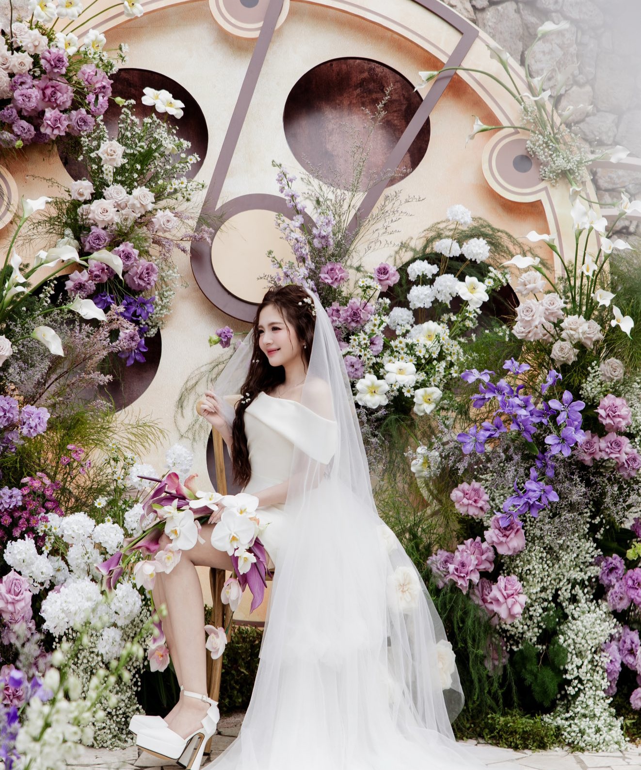 Đám cưới diễn viên Đình Tú - Ngọc Huyền: Dâu rể gấp đôi visual, Quỳnh Nga và dàn mỹ nhân Vbiz đổ bộ- Ảnh 3. Đám cưới diễn viên Đình Tú - Ngọc Huyền: Dâu rể gấp đôi visual, Quỳnh Nga và dàn mỹ nhân Vbiz đổ bộ- Ảnh 3.