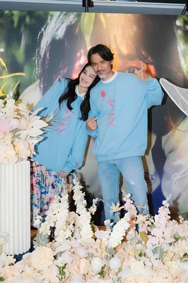 Chồng Thư Kỳ sao lại trở nên như thế này?- Ảnh 2. Chồng Thư Kỳ sao lại trở nên như thế này?- Ảnh 2.