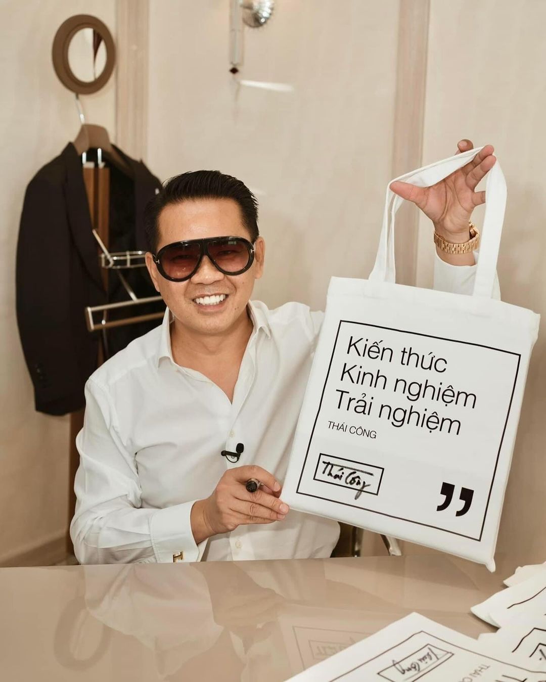 Thái Công lại vướng phải ồn ào túi hiệu tiền tỷ- Ảnh 2.