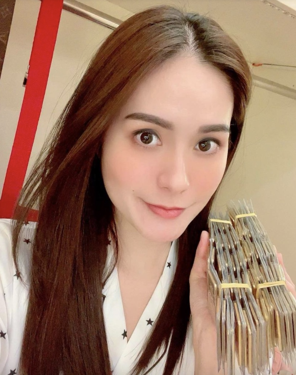 BST túi hàng hiệu của Đoàn Di Băng: Hermès đựng cún cưng, Dior và Chanel để đi chợ- Ảnh 4. BST túi hàng hiệu của Đoàn Di Băng: Hermès đựng cún cưng, Dior và Chanel để đi chợ- Ảnh 4.