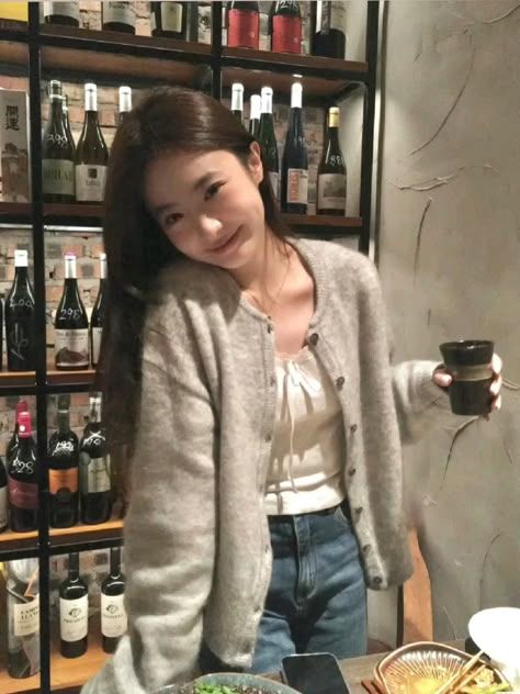 5 item trong tủ đồ mùa lạnh giúp nàng mặc đẹp- Ảnh 3. 5 item trong tủ đồ mùa lạnh giúp nàng mặc đẹp- Ảnh 3.