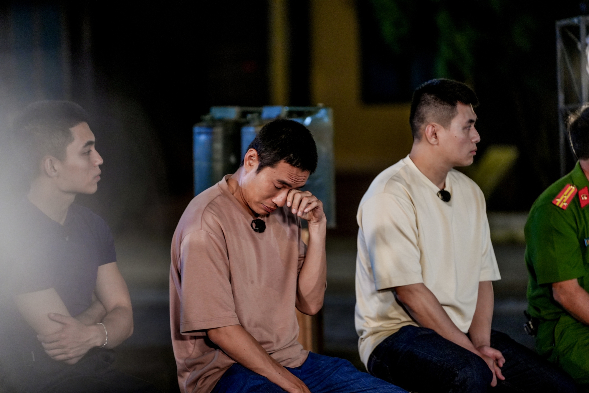 Chiến Sĩ Quả Cảm khép lại với thành tích không phải chương trình nào cũng làm được!- Ảnh 9. Chiến Sĩ Quả Cảm khép lại với thành tích không phải chương trình nào cũng làm được!- Ảnh 9.