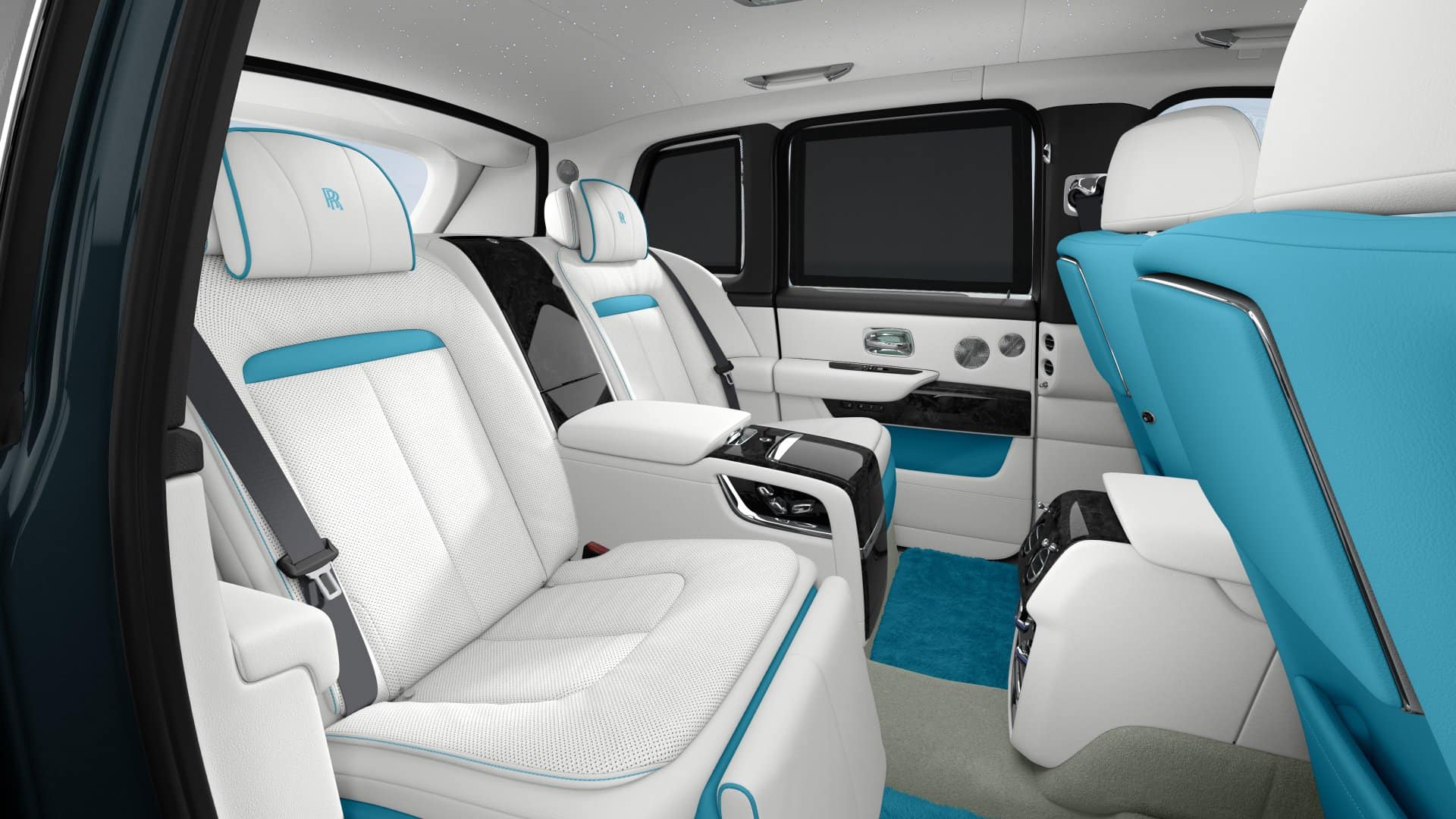 Sau 4 năm Nguyễn Quốc Vũ chi 80 tỷ mua Rolls-Royce cho Đoàn Di Băng, xe vẫn "biệt tăm"- Ảnh 3. Sau 4 năm Nguyễn Quốc Vũ chi 80 tỷ mua Rolls-Royce cho Đoàn Di Băng, xe vẫn "biệt tăm"- Ảnh 3.