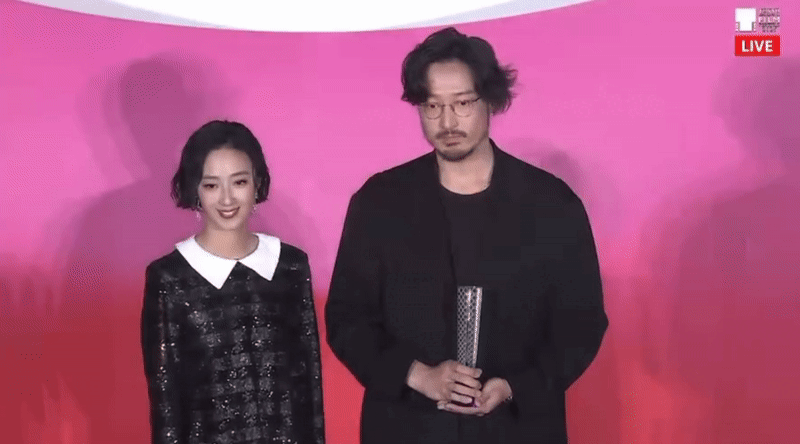 Drama căng đét: 1 sao nam khiến Phạm Băng Băng và Ảnh hậu Cbiz bỏ ngang giải về nước, đăng đàn mỉa mai- Ảnh 1.