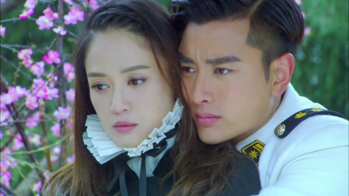 "Nam thần màn ảnh" vướng nghi vấn lợi dụng vợ cũ, bị netizen chỉ trích- Ảnh 4. "Nam thần màn ảnh" vướng nghi vấn lợi dụng vợ cũ, bị netizen chỉ trích- Ảnh 4.