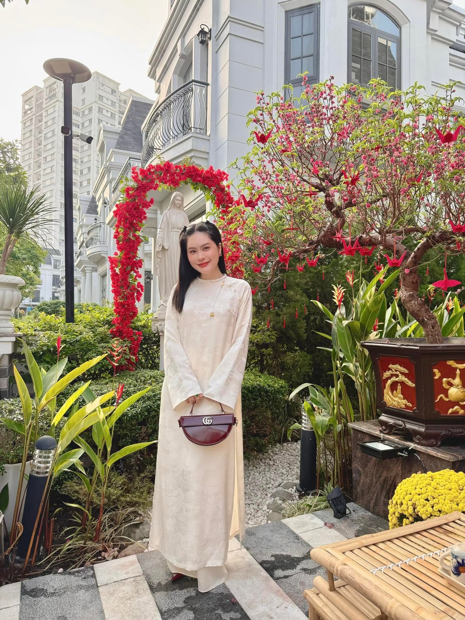 BST túi hàng hiệu của Đoàn Di Băng: Hermès đựng cún cưng, Dior và Chanel để đi chợ- Ảnh 32. BST túi hàng hiệu của Đoàn Di Băng: Hermès đựng cún cưng, Dior và Chanel để đi chợ- Ảnh 32.