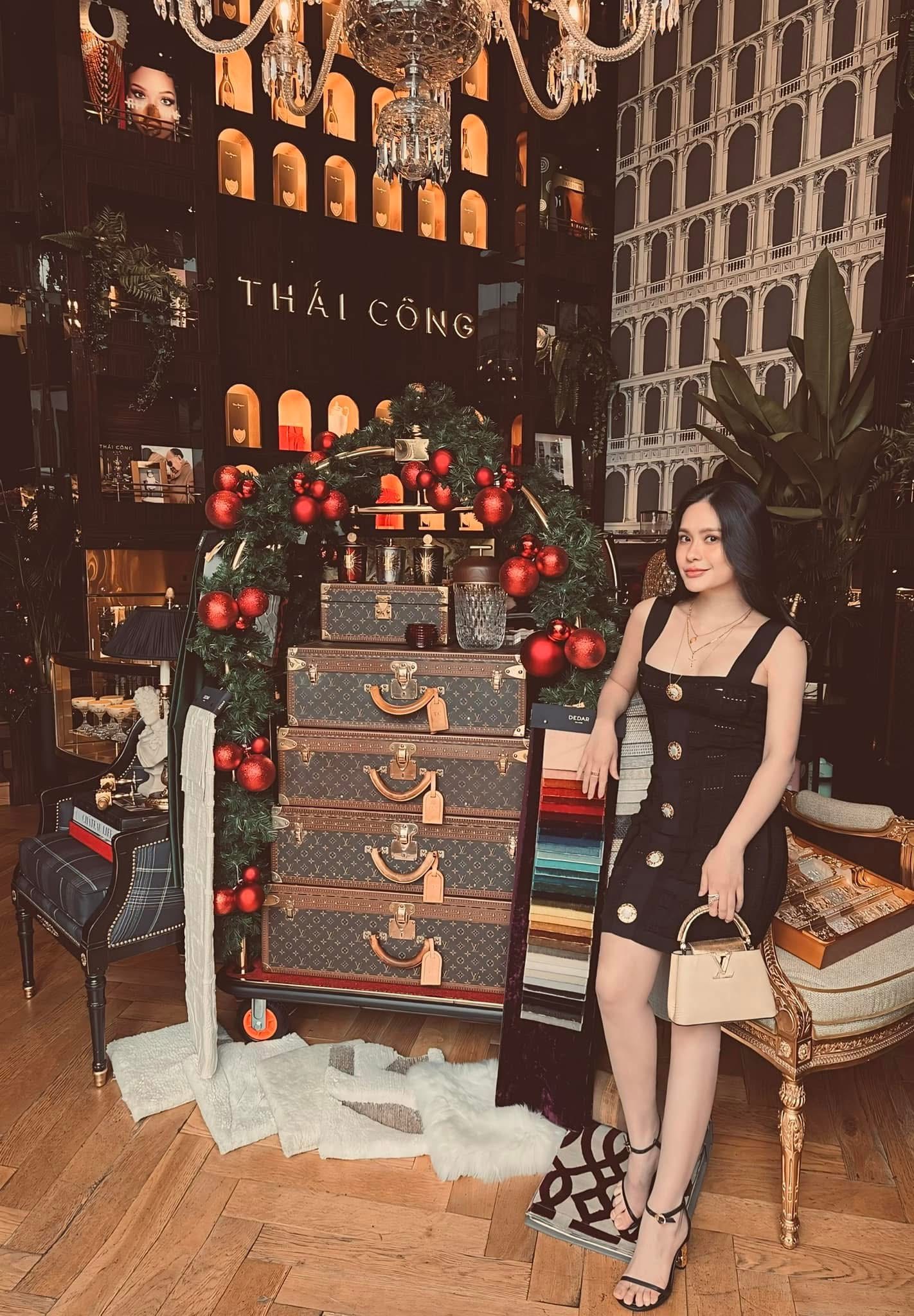 BST túi hàng hiệu của Đoàn Di Băng: Hermès đựng cún cưng, Dior và Chanel để đi chợ- Ảnh 27. BST túi hàng hiệu của Đoàn Di Băng: Hermès đựng cún cưng, Dior và Chanel để đi chợ- Ảnh 27.