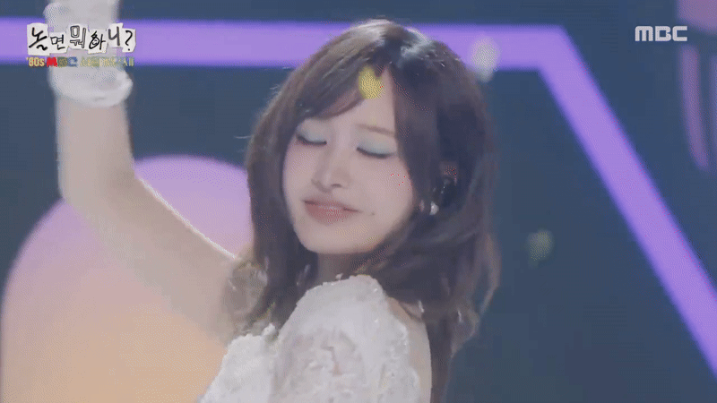 Nữ thần Kpop đẹp tới mức dàn staff bất động đứng nhìn như bị thôi miên, Jang Wonyoung cũng phải e dè- Ảnh 4. Nữ thần Kpop đẹp tới mức dàn staff bất động đứng nhìn như bị thôi miên, Jang Wonyoung cũng phải e dè- Ảnh 4.