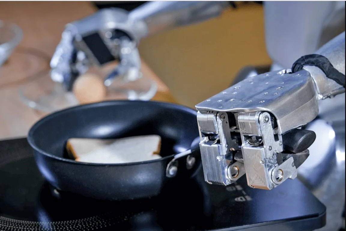 Thử thách robot AI hình người rán trứng trong bếp: Cái kết khiến mạng xã hội Thử thách robot AI hình người rán trứng trong bếp: Cái kết khiến mạng xã hội