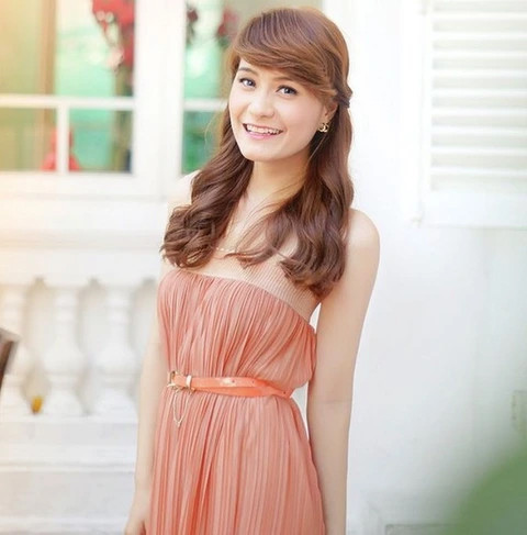 Lộ những tấm ảnh quá khứ của Đoàn Di Băng: Nhan sắc ra sao?- Ảnh 1. Lộ những tấm ảnh quá khứ của Đoàn Di Băng: Nhan sắc ra sao?- Ảnh 1.