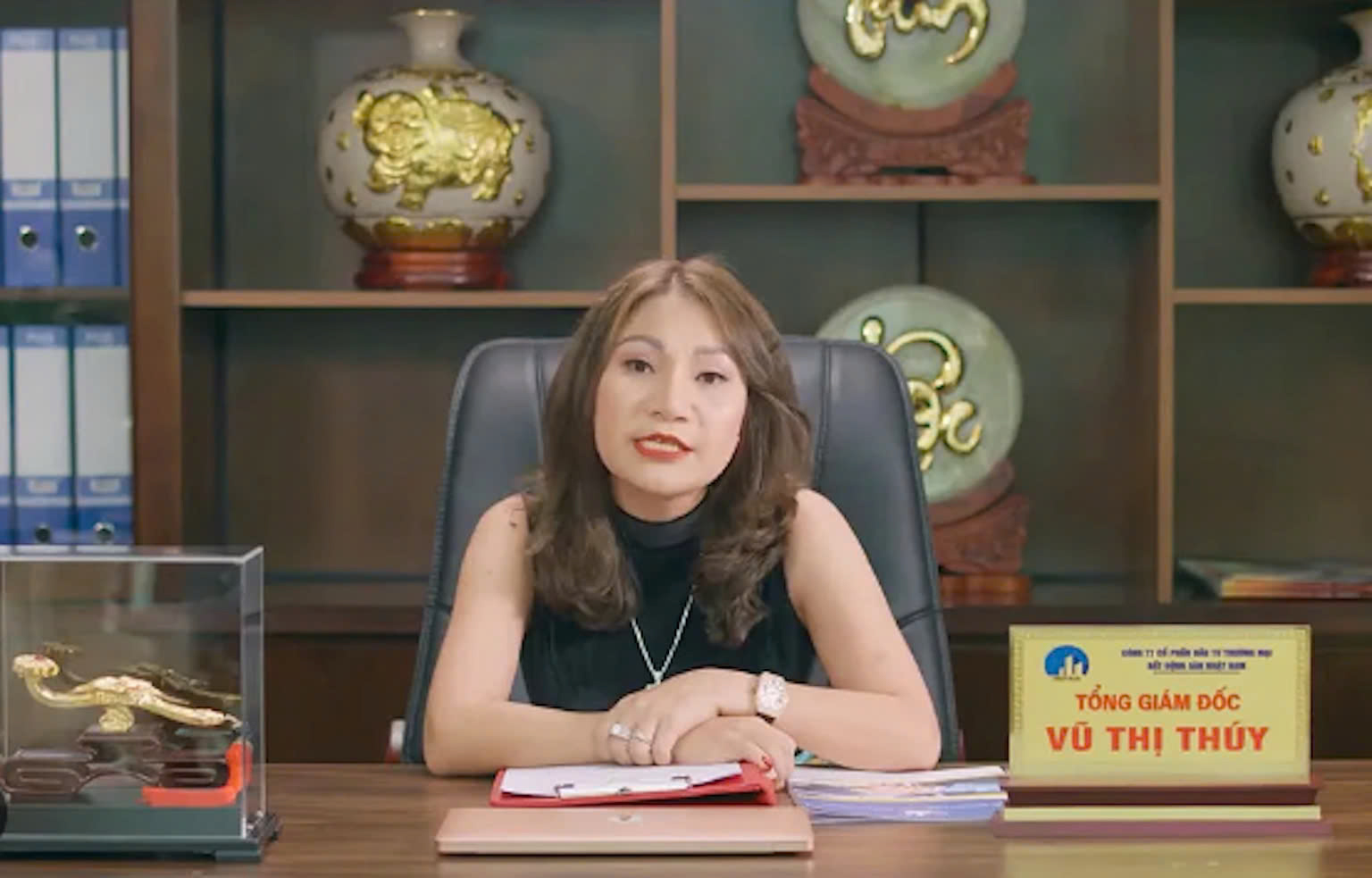 Phía sau hình ảnh hào nhoáng của một nữ doanh nhân- Ảnh 1.