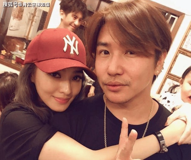 Sao nam phim giờ vàng ly thân vợ hai đẹp như hot girl sau hơn 1 năm kết hôn?- Ảnh 4. Sao nam phim giờ vàng ly thân vợ hai đẹp như hot girl sau hơn 1 năm kết hôn?- Ảnh 4.