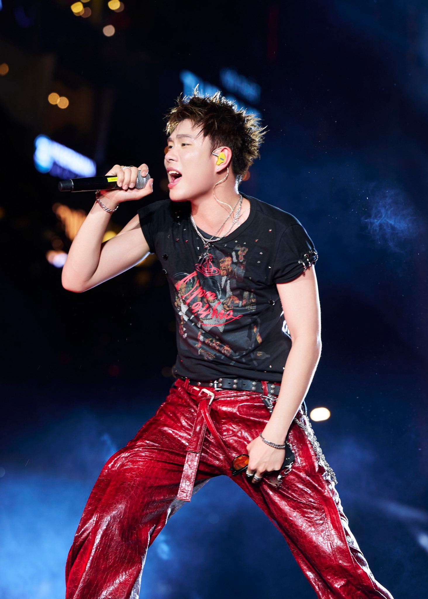 Lần đầu diễn WATERBOMB, dàn sao Việt sẽ làm gì để đọ spotlight với loạt idol Kpop?- Ảnh 8. Lần đầu diễn WATERBOMB, dàn sao Việt sẽ làm gì để đọ spotlight với loạt idol Kpop?- Ảnh 8.