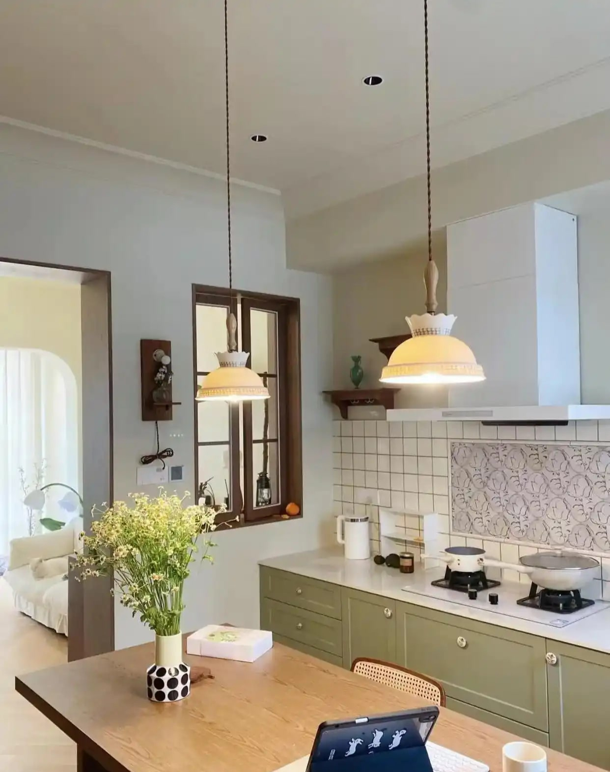 36 tuổi vẫn không kết hôn, người phụ nữ cải tạo đống đổ nát thành nhà đẹp như mộng: 36 tuổi vẫn không kết hôn, người phụ nữ cải tạo đống đổ nát thành nhà đẹp như mộng: