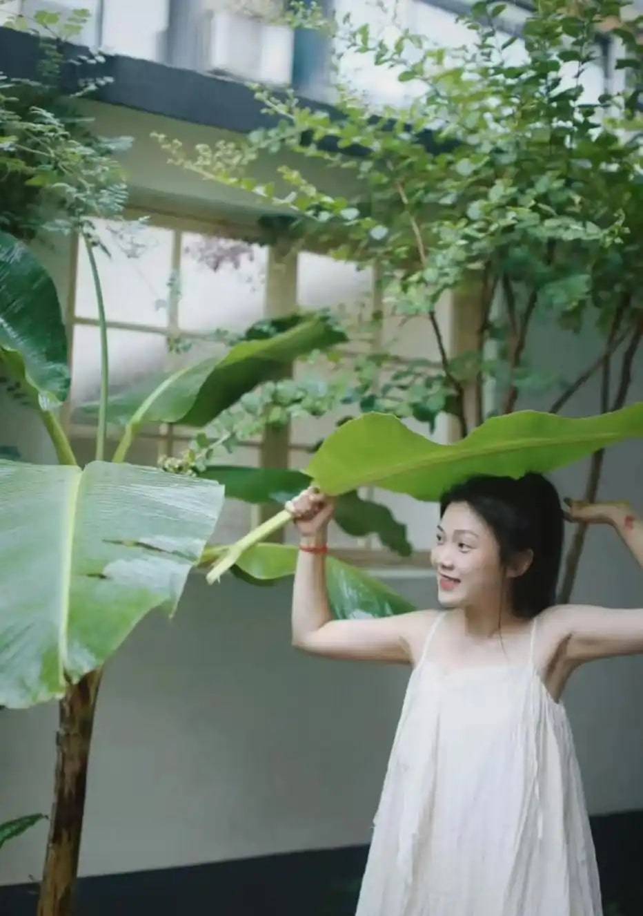 36 tuổi vẫn không kết hôn, người phụ nữ cải tạo đống đổ nát thành nhà đẹp như mộng: 36 tuổi vẫn không kết hôn, người phụ nữ cải tạo đống đổ nát thành nhà đẹp như mộng: