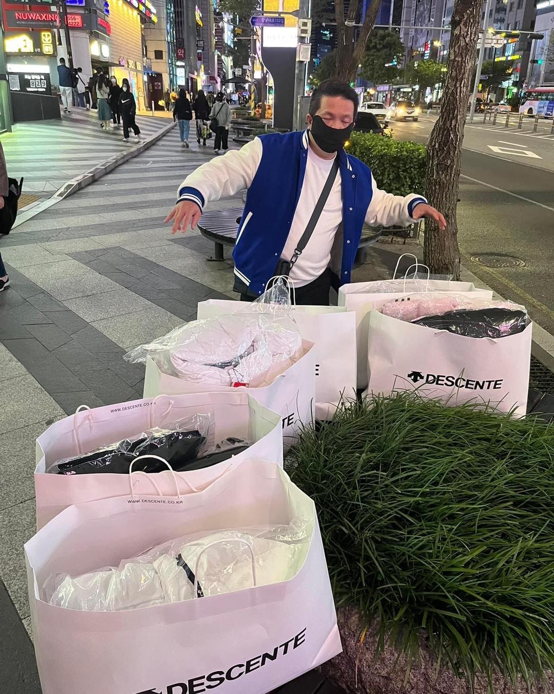 Bay màu danh xưng “nữ đại gia quận 7” của Đoàn Di Băng- Ảnh 7. Bay màu danh xưng “nữ đại gia quận 7” của Đoàn Di Băng- Ảnh 7.