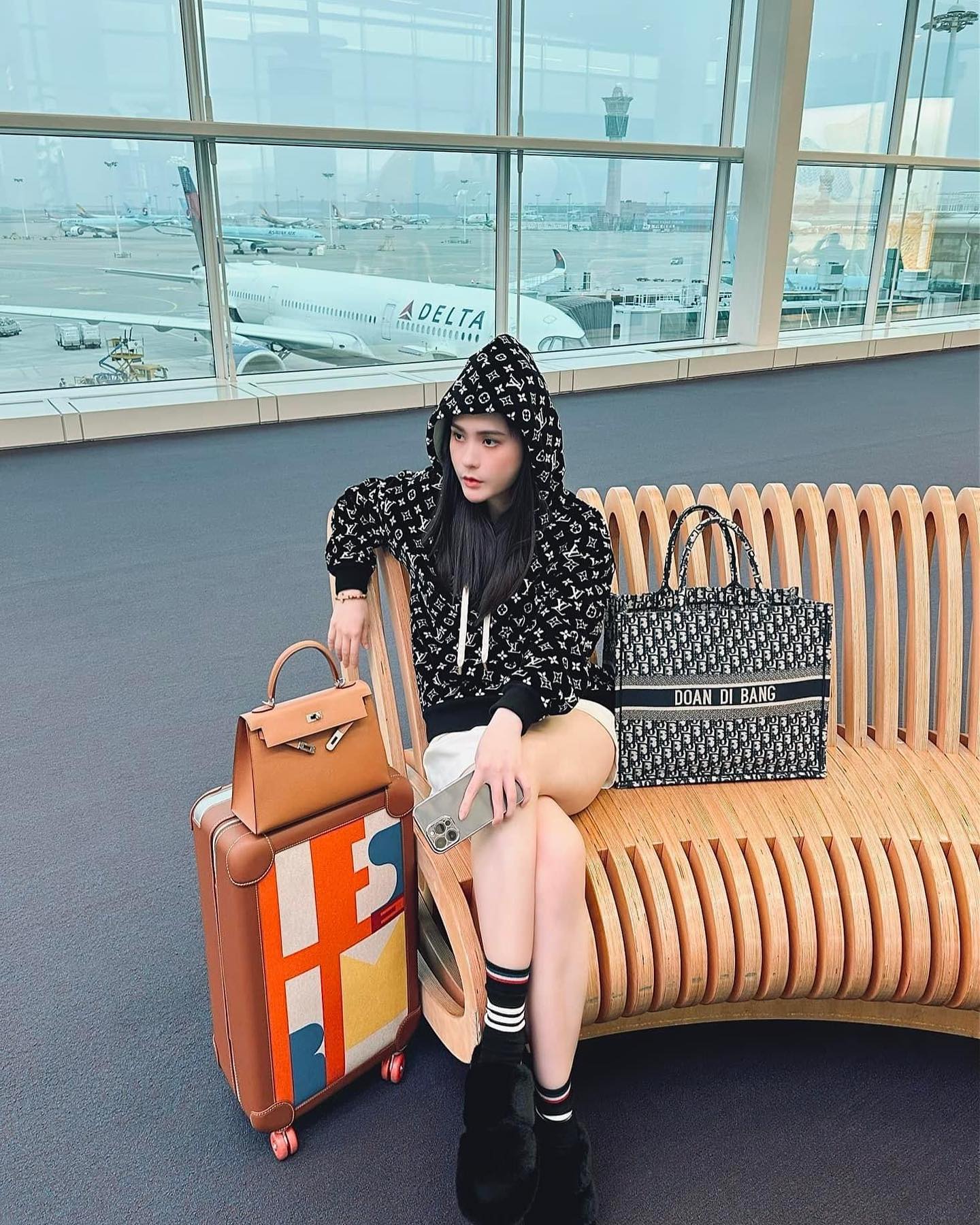 Bay màu danh xưng “nữ đại gia quận 7” của Đoàn Di Băng- Ảnh 28. Bay màu danh xưng “nữ đại gia quận 7” của Đoàn Di Băng- Ảnh 28.