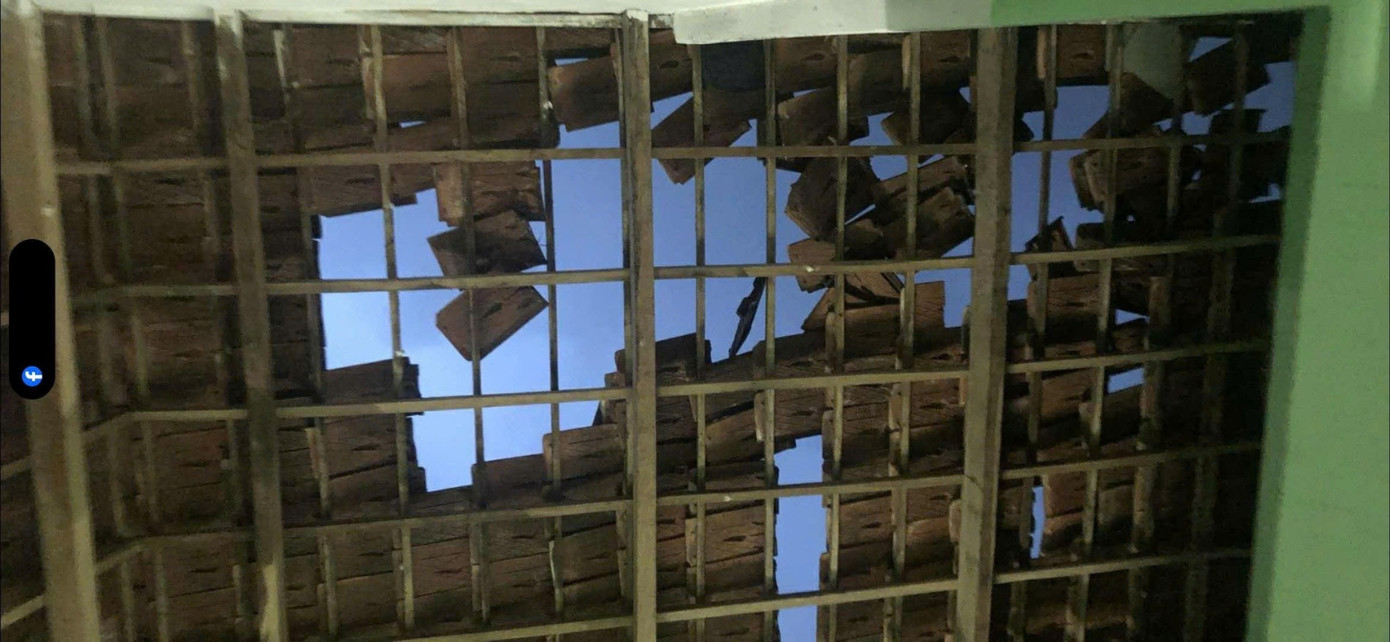 Bất an vì triều cường tấn công, xuyên đêm sơ tán người già, trẻ nhỏ- Ảnh 5.