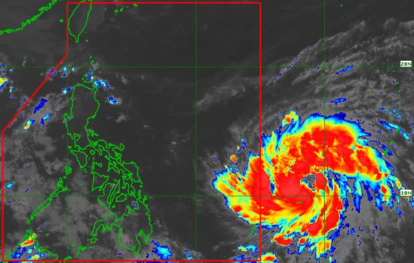 Phượng Hoàng có thể trở thành siêu bão ngay từ đêm mai, dự báo đạt cường độ cực đại khi đổ bộ vào đất liền- Ảnh 1. Phượng Hoàng có thể trở thành siêu bão ngay từ đêm mai, dự báo đạt cường độ cực đại khi đổ bộ vào đất liền- Ảnh 1.