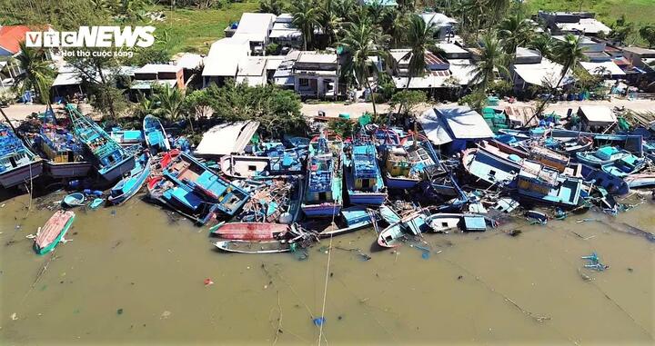 Ngư dân làng chài Gia Lai, Đắk Lắk đắng cay nhìn tài sản bay theo bão Kalmaegi- Ảnh 9.