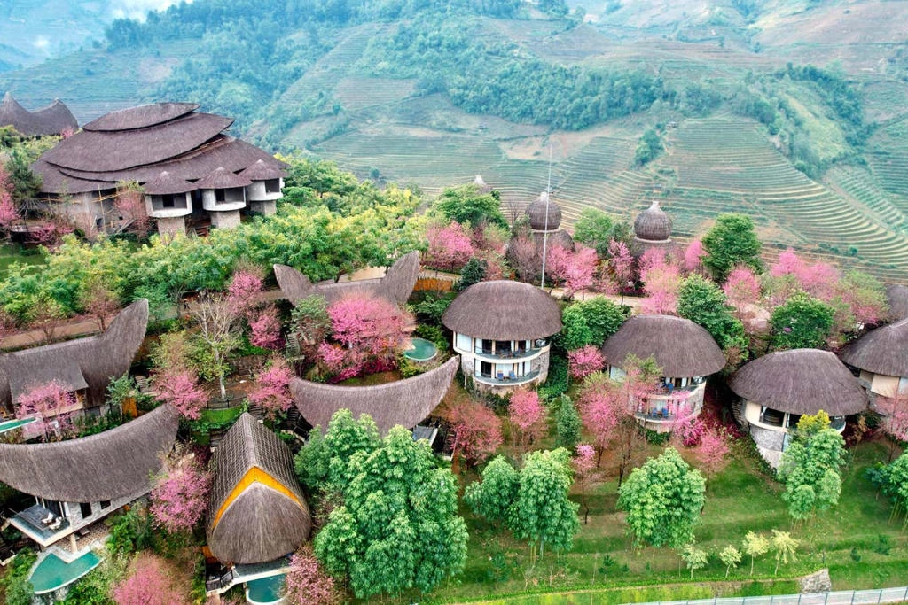 Không phải Đà Lạt, đây mới là nơi được báo Hàn khen hết lời, ví như “Thụy Sĩ của Việt Nam”: Tổng thu du lịch 22.000 tỷ đồng, khách Tây mê tít- Ảnh 9.