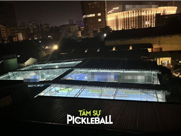 Drama pickleball: Con mất ngủ 6 tháng trời vì tiếng ồn pickleball, người mẹ kiệt sức làm đơn kêu cứu- Ảnh 2. Drama pickleball: Con mất ngủ 6 tháng trời vì tiếng ồn pickleball, người mẹ kiệt sức làm đơn kêu cứu- Ảnh 2.
