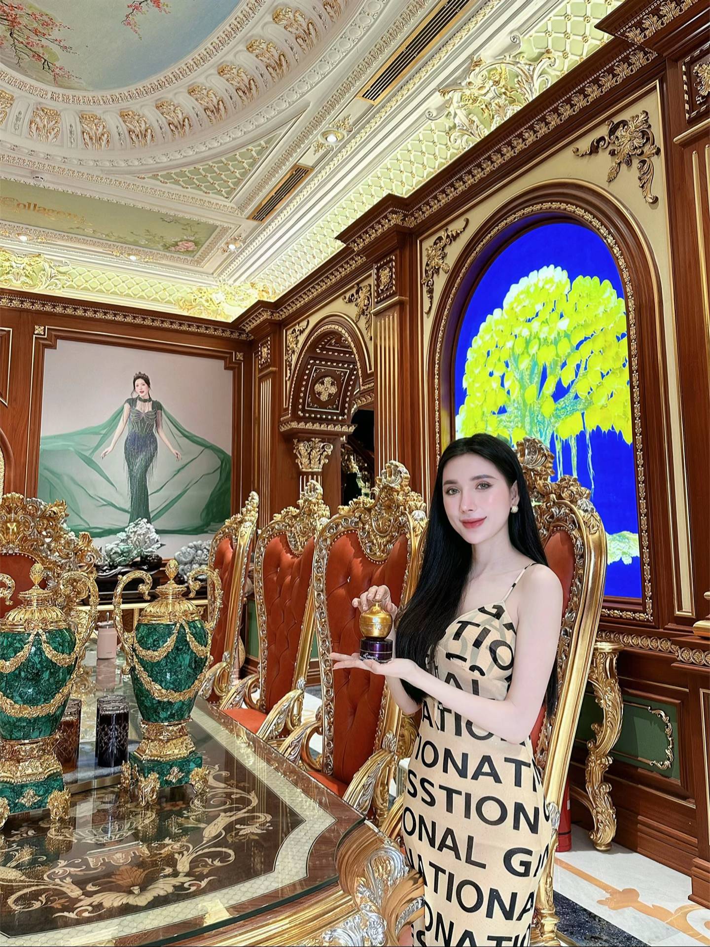 "Ngân Collagen lì đòn?"- Ảnh 8. "Ngân Collagen lì đòn?"- Ảnh 8.