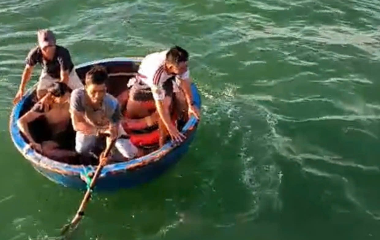 48 giờ sinh tử trên biển: Tìm thấy người thứ hai trong vụ cứu người ở Lý Sơn- Ảnh 2.