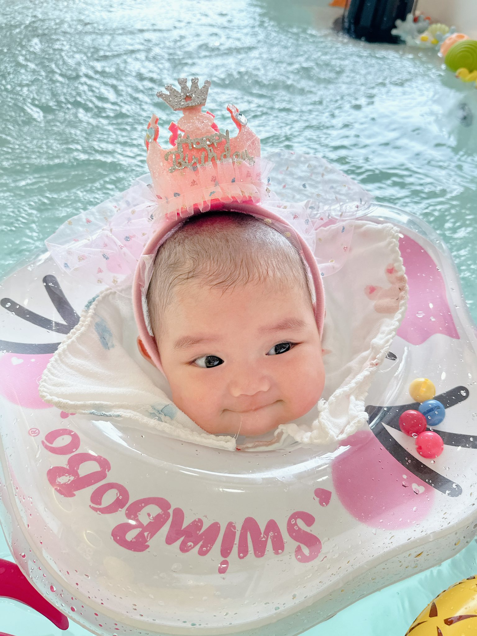 "Thế lực nhí" tiếp theo của Quỳnh Trần JP: Bé Na, vừa xuất hiện đã bùng nổ MXH, biểu cảm giống anh Sa như tạc- Ảnh 19. "Thế lực nhí" tiếp theo của Quỳnh Trần JP: Bé Na, vừa xuất hiện đã bùng nổ MXH, biểu cảm giống anh Sa như tạc- Ảnh 19.