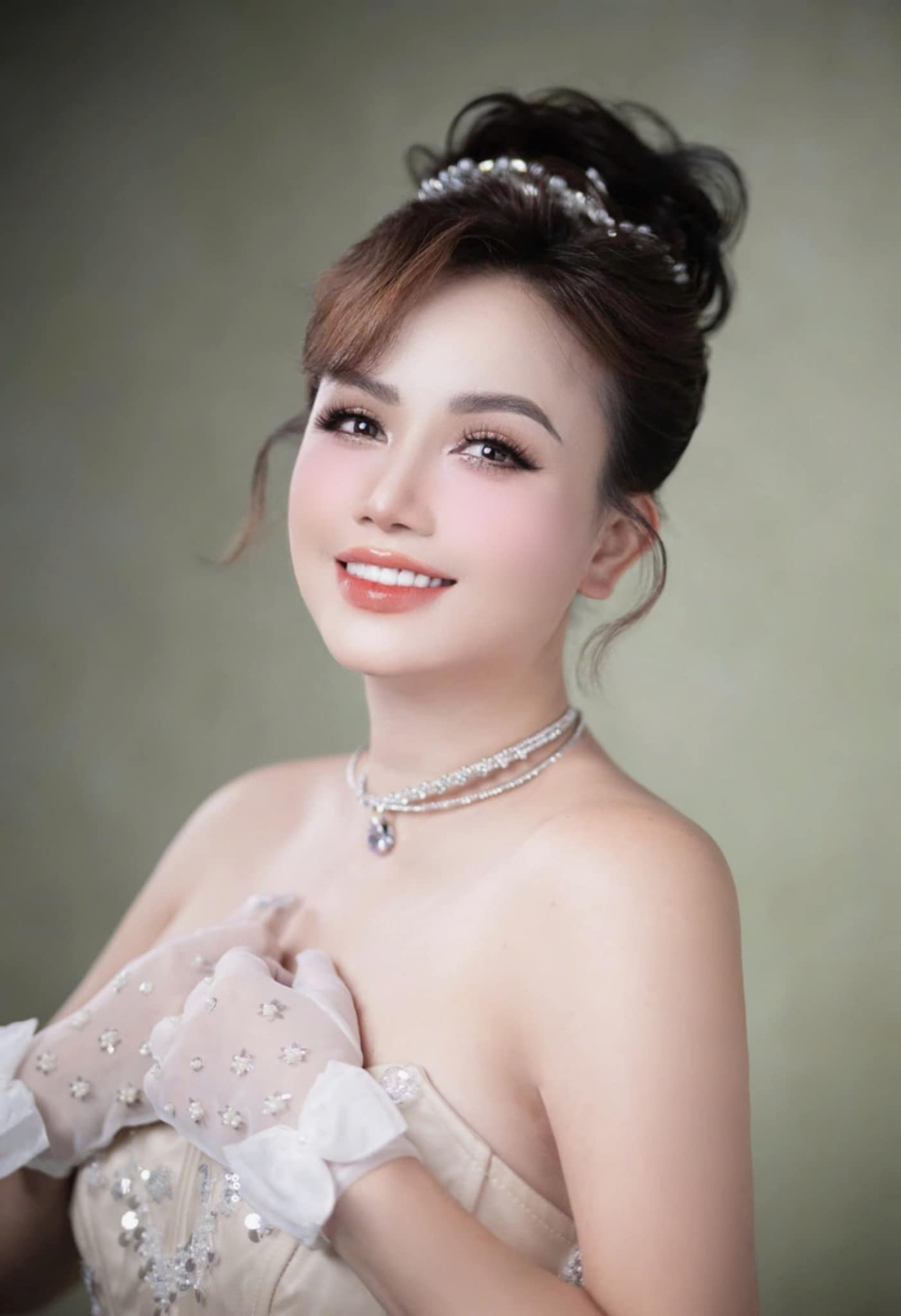 Bị mỉa mai có đến 4 đời chồng, sao nữ Vbiz: Bị mỉa mai có đến 4 đời chồng, sao nữ Vbiz: