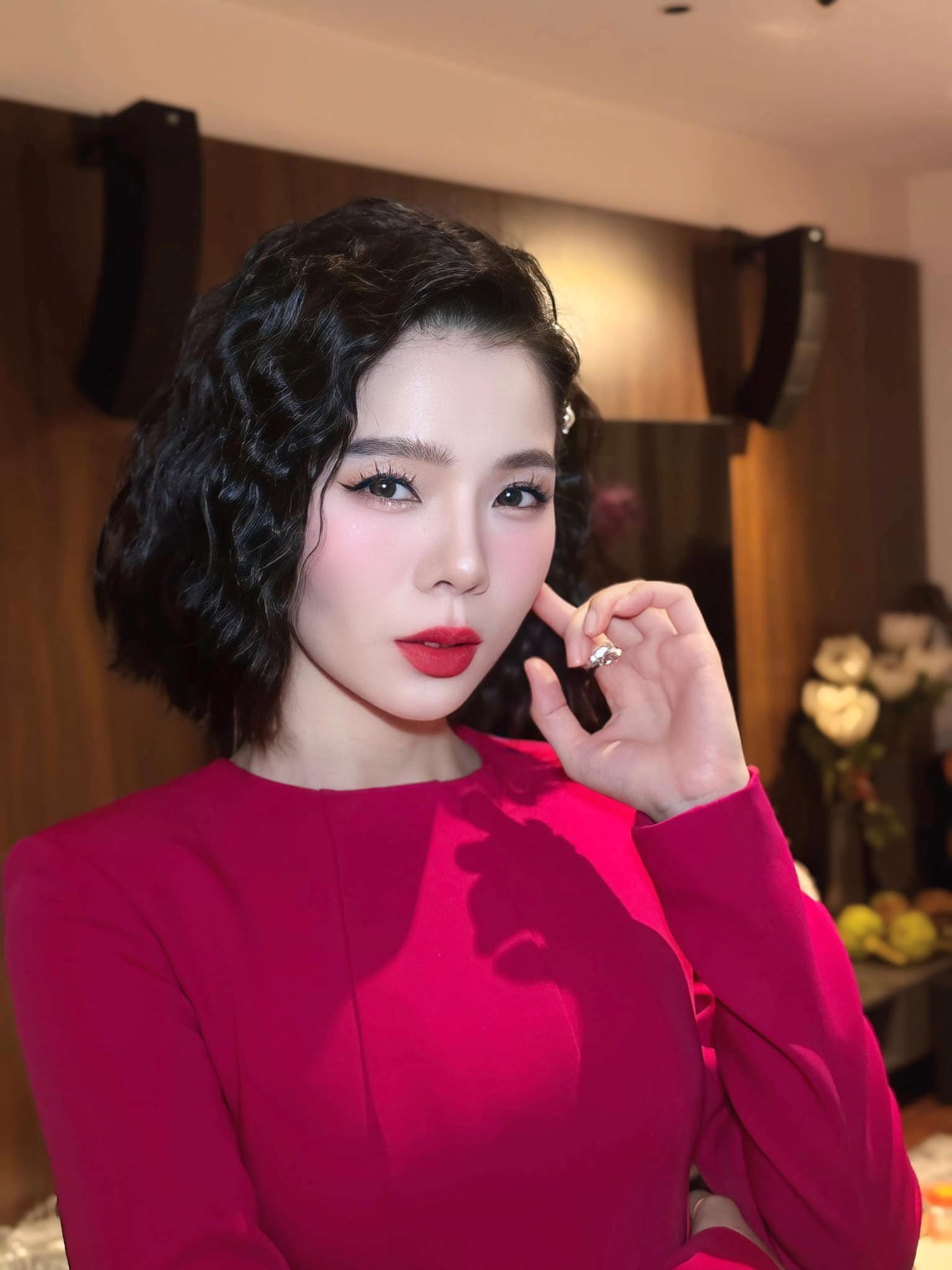 Lệ Quyên đã căng- Ảnh 3. Lệ Quyên đã căng- Ảnh 3.