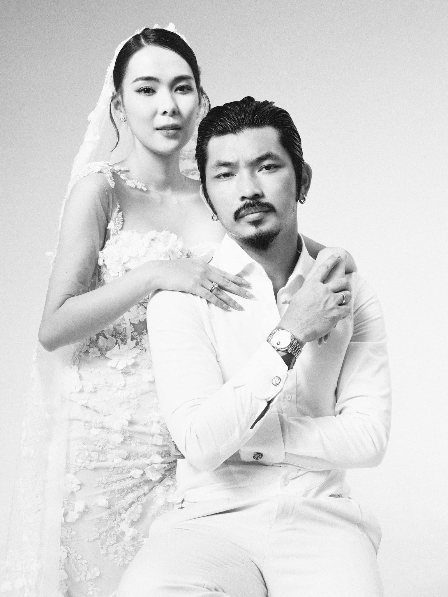 Nam diễn viên và vợ Hoa khôi đón con đầu lòng, Steven Nguyễn cùng cả dàn sao Việt nức nở!- Ảnh 3. Nam diễn viên và vợ Hoa khôi đón con đầu lòng, Steven Nguyễn cùng cả dàn sao Việt nức nở!- Ảnh 3.