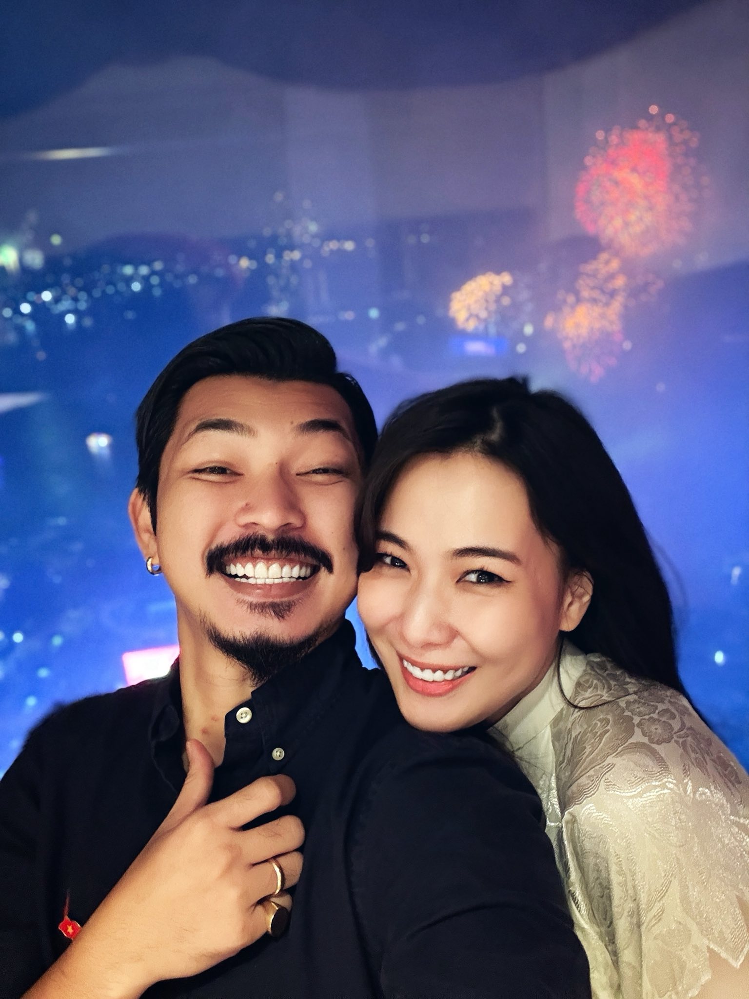 Nam diễn viên và vợ Hoa khôi đón con đầu lòng, Steven Nguyễn cùng cả dàn sao Việt nức nở!- Ảnh 9. Nam diễn viên và vợ Hoa khôi đón con đầu lòng, Steven Nguyễn cùng cả dàn sao Việt nức nở!- Ảnh 9.