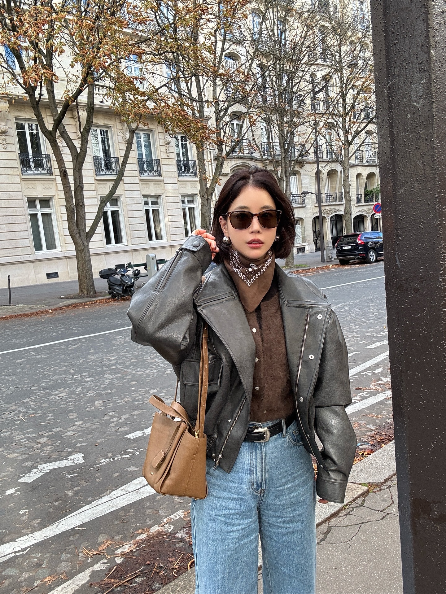 5 mẫu áo khoác làm nên phong cách sang trọng, trẻ trung của sao Hàn trên 40 tuổi- Ảnh 8.