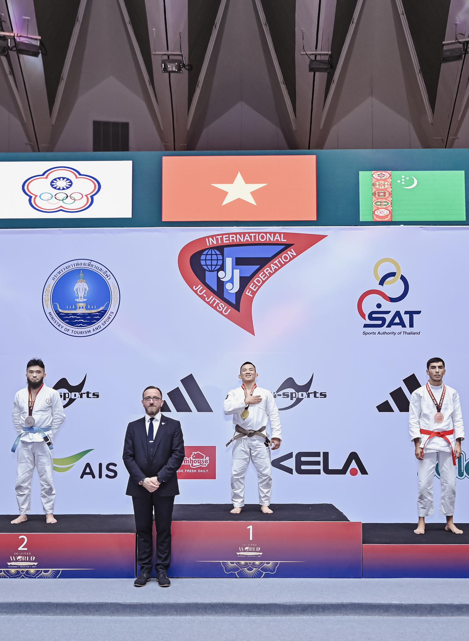 Hồng Sơn xuất sắc giành 2 HCV thế giới- Ảnh 1. Hồng Sơn xuất sắc giành 2 HCV thế giới- Ảnh 1.