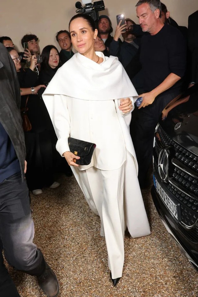 Meghan Markle mất mặt vì bị Dior lơ đẹp, Hermès thẳng thừng từ chối?- Ảnh 1.