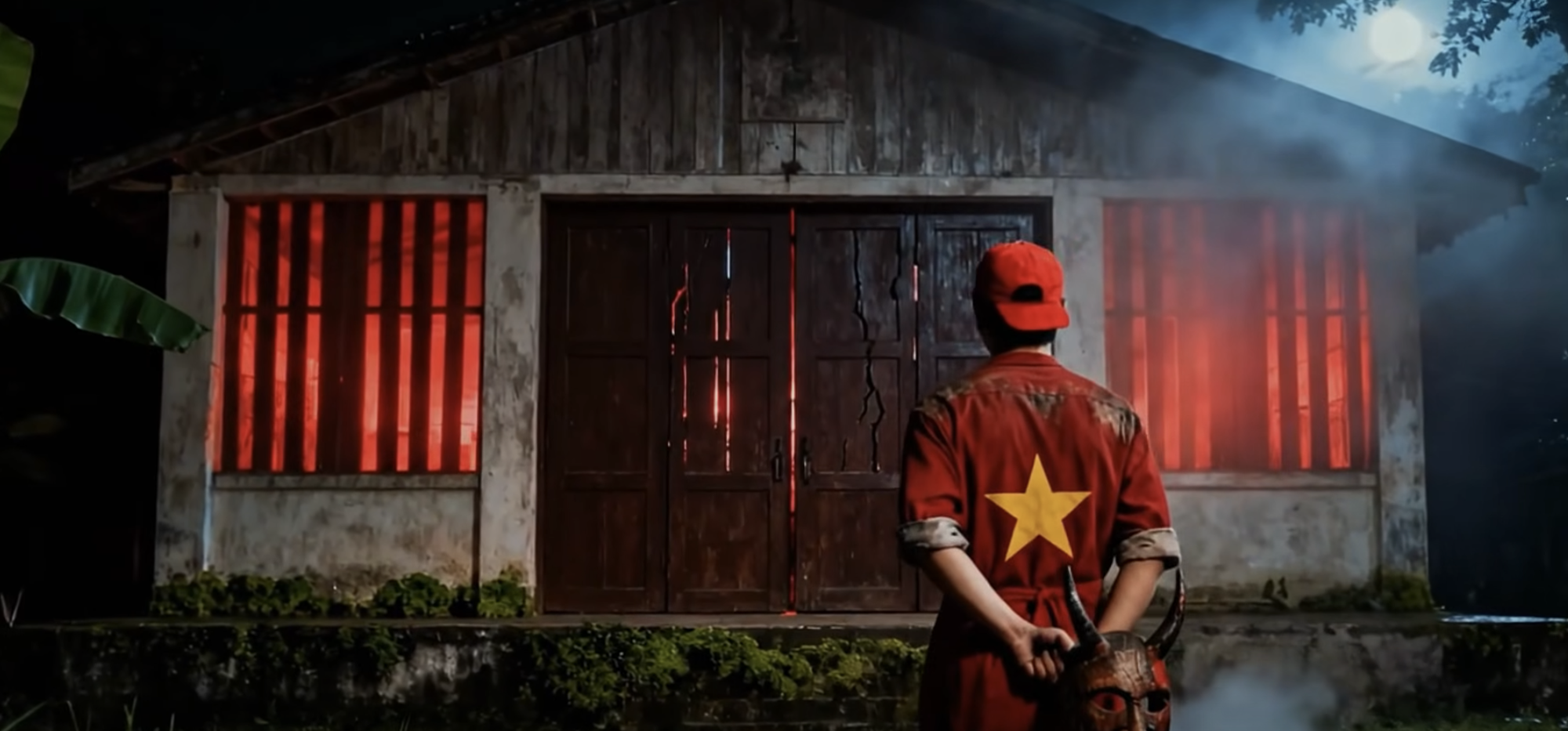 Phở Anh Hai được làm thành trailer phim hành động: Ê nha, khéo bom tấn!- Ảnh 3. Phở Anh Hai được làm thành trailer phim hành động: Ê nha, khéo bom tấn!- Ảnh 3.