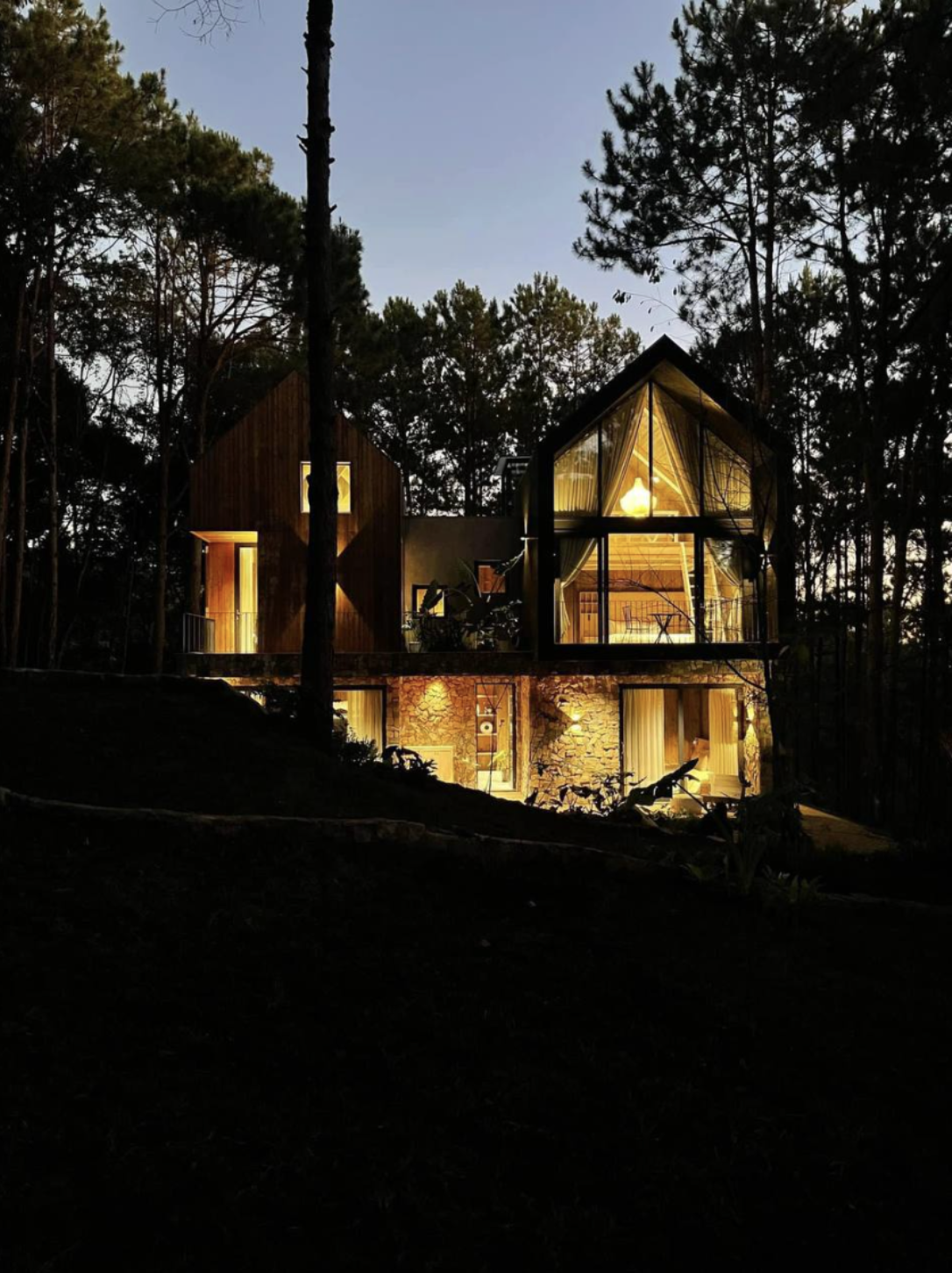 "Ẩn số" về căn biệt thự của Đoàn Di Băng giữa Đà Lạt- Ảnh 5. "Ẩn số" về căn biệt thự của Đoàn Di Băng giữa Đà Lạt- Ảnh 5.